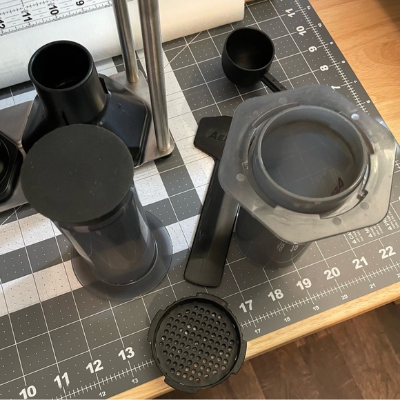 AeroPress Coffee Maker With Stand - Picture 6 of 16